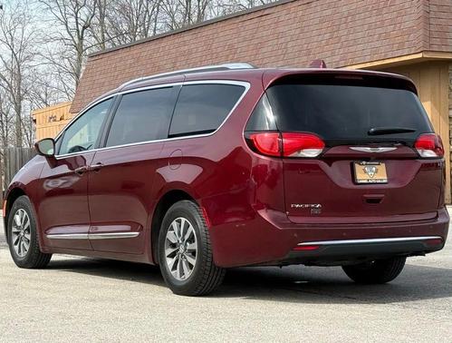 2020 Chrysler Pacifica Touring-L Plus