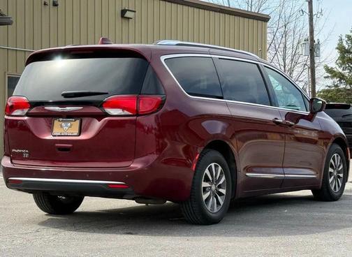 2020 Chrysler Pacifica Touring-L Plus