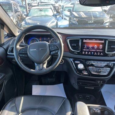 2020 Chrysler Pacifica Touring-L Plus