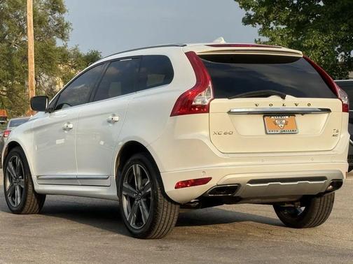 2017 Volvo XC60 T6 Dynamic