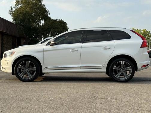 2017 Volvo XC60 T6 Dynamic