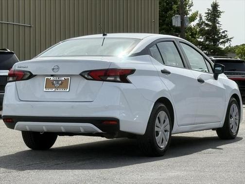 2021 Nissan Versa 1.6 S