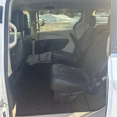 2018 Chrysler Pacifica Touring-L