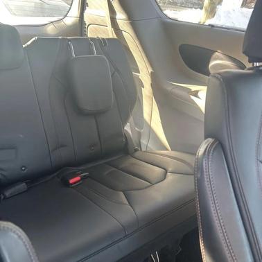 2018 Chrysler Pacifica Touring-L