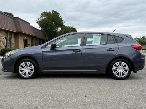 2017 Subaru Impreza 2.0i
