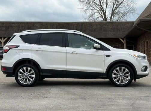 White Platinum Metallic Tri-Coat 2017 Ford Escape Titanium