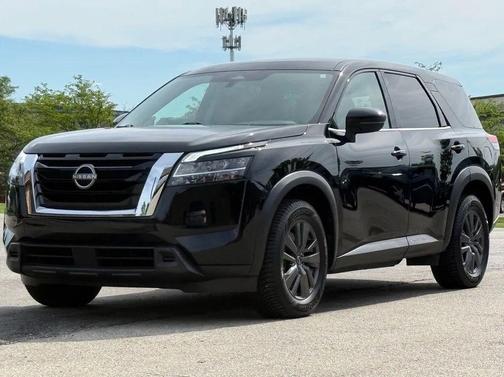 Super Black 2022 Nissan Pathfinder S 4WD