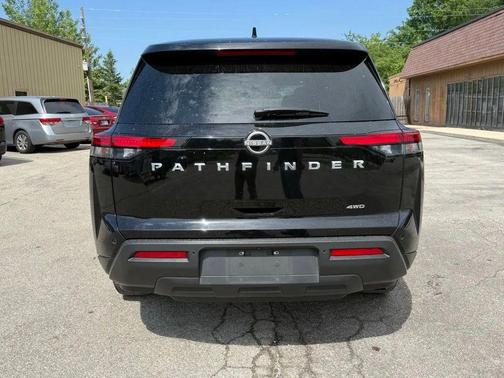 Super Black 2022 Nissan Pathfinder S 4WD