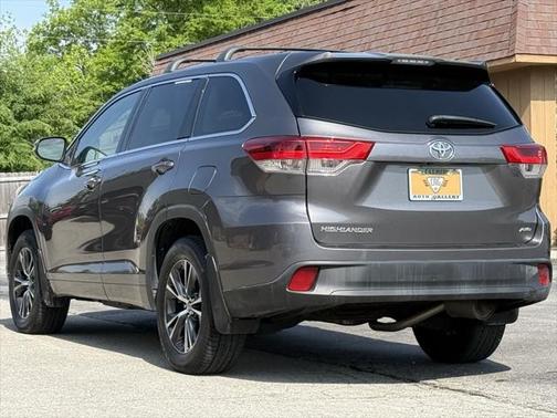 2018 Toyota Highlander LE
