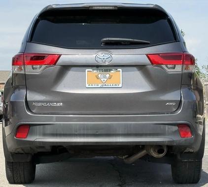 2018 Toyota Highlander LE