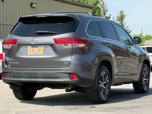 2018 Toyota Highlander LE