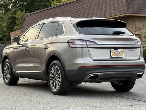 2020 Lincoln Nautilus Reserve