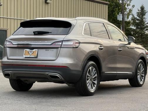 2020 Lincoln Nautilus Reserve