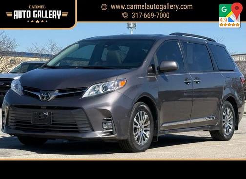 2020 Toyota Sienna XLE