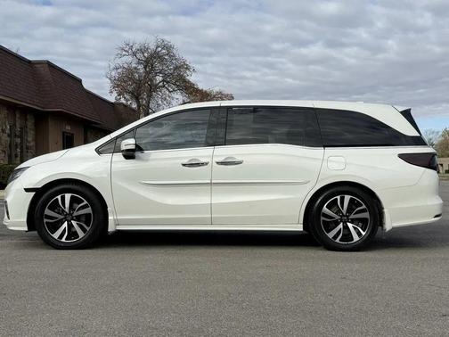 2019 Honda Odyssey Elite