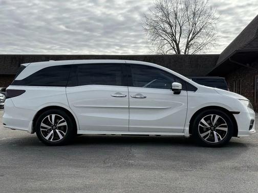 2019 Honda Odyssey Elite