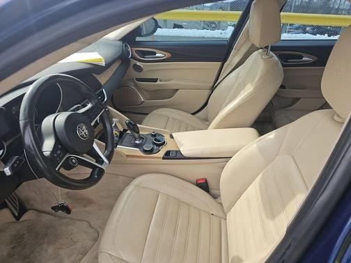 2018 Alfa Romeo Giulia Ti Lusso