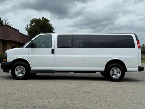 2022 Chevrolet Express 3500 RWD 3500 Extended Wheelbase LS