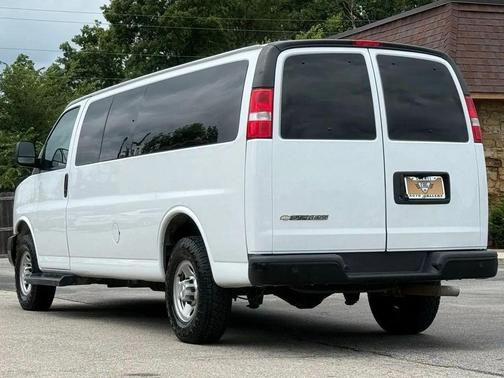 2022 Chevrolet Express 3500 RWD 3500 Extended Wheelbase LS