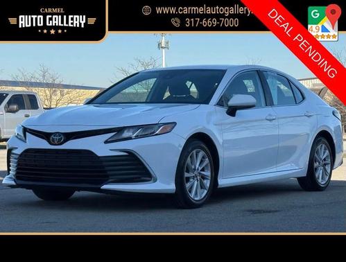 White 2022 Toyota Camry LE