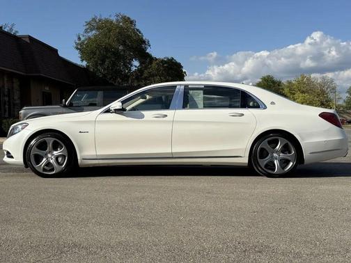 2017 Mercedes-Benz Maybach S 550 Base 4MATIC