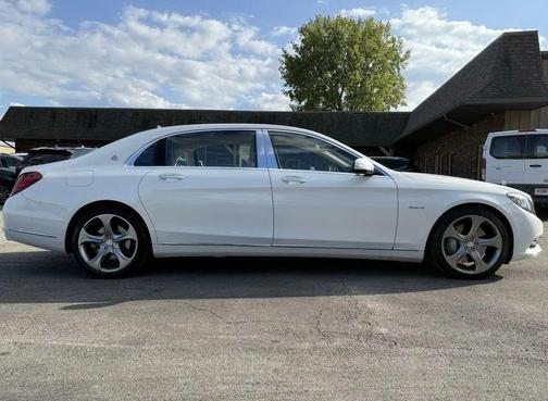2017 Mercedes-Benz Maybach S 550 Base 4MATIC