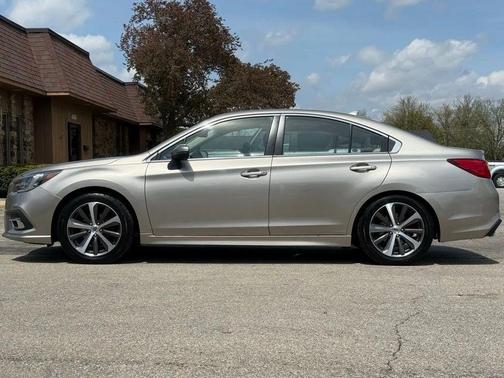 Tungsten Metallic 2019 Subaru Legacy Limited