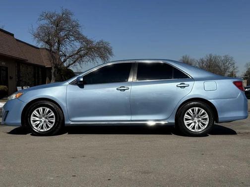 2013 Toyota Camry LE