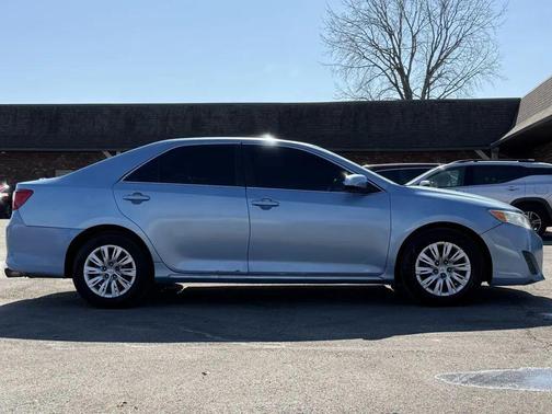 2013 Toyota Camry LE