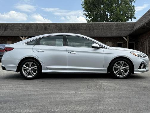 2019 Hyundai SONATA Limited