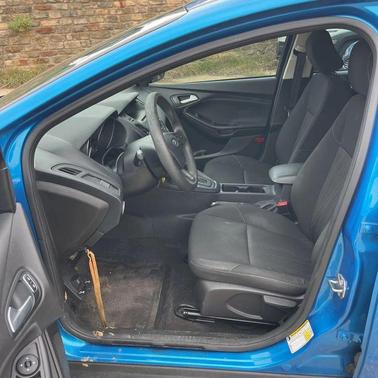 Blue Candy Metallic Tinted Clearcoat 2017 Ford Focus SE