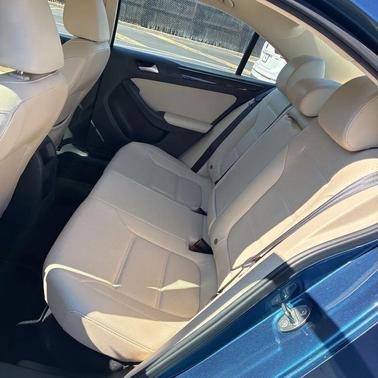 2017 Volkswagen Jetta 1.8T SEL