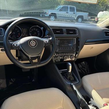 2017 Volkswagen Jetta 1.8T SEL