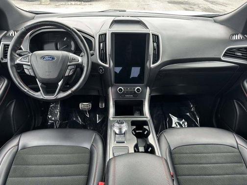 2022 Ford Edge ST Line