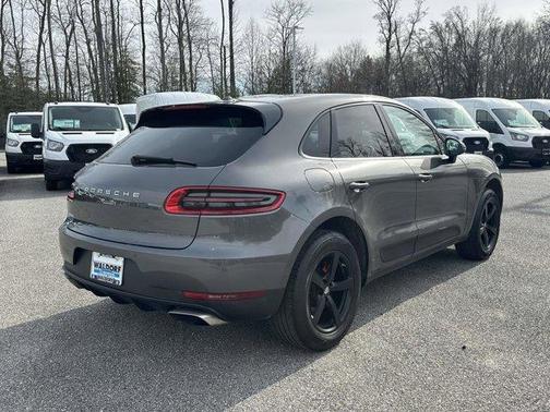 2018 Porsche Macan 