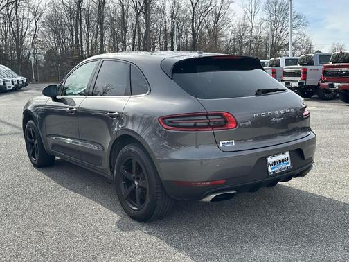 2018 Porsche Macan 