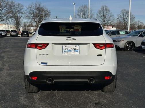 2018 Jaguar F-PACE 30t Portfolio