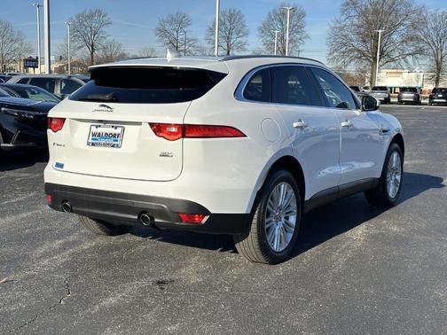 2018 Jaguar F-PACE 30t Portfolio