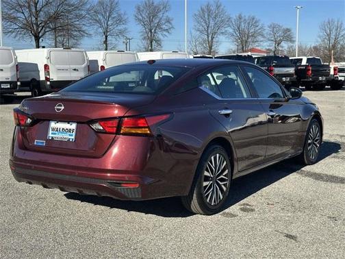 2025 Nissan Altima SV