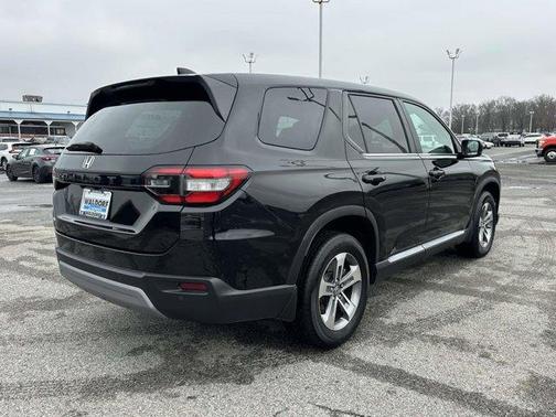2023 Honda Pilot EX-L 8-Passenger
