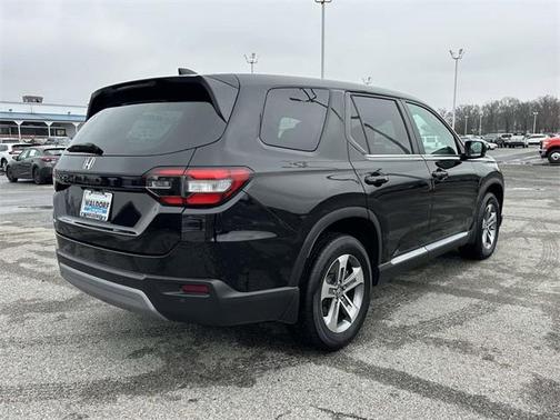 2023 Honda Pilot EX-L 8-Passenger
