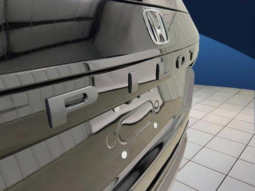 2025 Honda Pilot Elite AWD