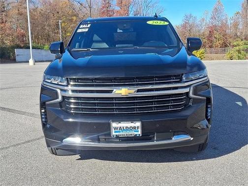 2023 Chevrolet Suburban LT