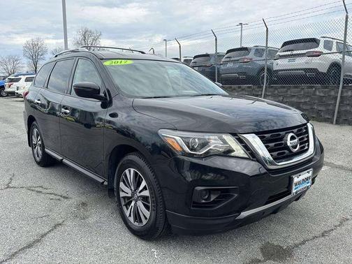2017 Nissan Pathfinder S