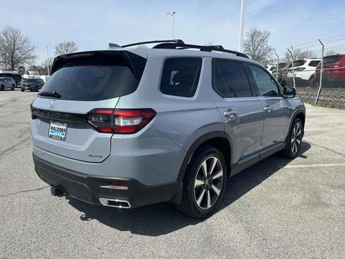 2023 Honda Pilot Elite