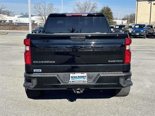 2023 Chevrolet Silverado 1500 Custom
