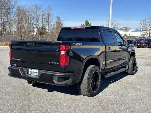 2023 Chevrolet Silverado 1500 Custom
