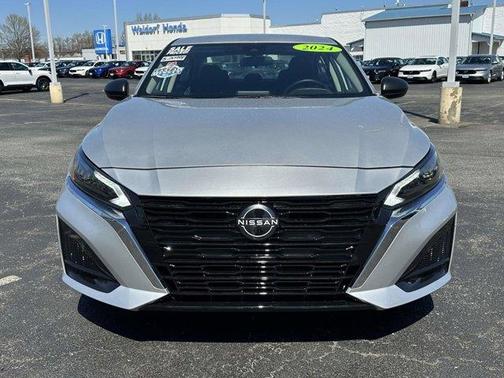 Brilliant Silver Metallic 2024 Nissan Altima 2.5 SV