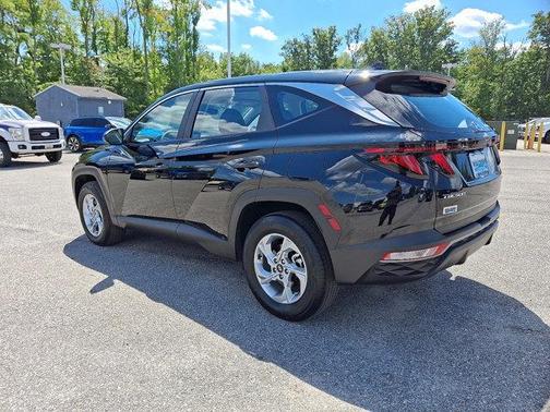 2024 Hyundai TUCSON SE
