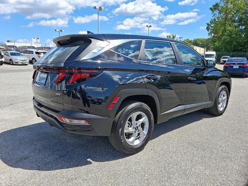 2024 Hyundai TUCSON SE